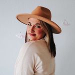 Bree Peterson - @photographybyoneaugustday - Instagram