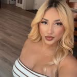 BRENDA LARA - @brendalamamiiii - Instagram