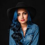 Brenda Storm - @brendastormsings - Instagram