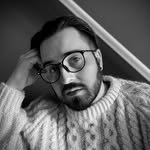 BRETT BELL - @brettsbookshelf - Instagram