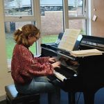 Lottie - @charlottebrettellpiano - Instagram