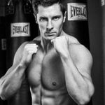Brett Hanson - @buff.brett.81 - Instagram