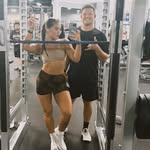 Bri & Ross - @rnb.poweredbyplants - Instagram