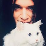 The cult of Brian Molko fan page. - @thecultof_brianmolko - Instagram