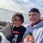 Brian Royster - @xbeexbeex - Instagram