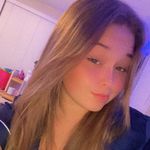 Briana Townsend - @yak.bri18 - Instagram
