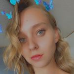 Brianna Calhoun-Pinkerton - @tropicalbabe98 - Instagram