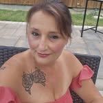Bridget Benson-Derbique - @bensonderbique - Instagram