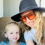 Bridget McKinnon - @baus_lady_posh_finds - Instagram