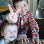Bridgett Harris - @momlyfe.rj.jewlz - Instagram