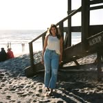 @brit_davis_ - Instagram