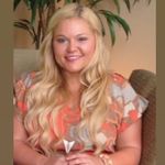 Britt Thompson - @stayathomestyled - Instagram