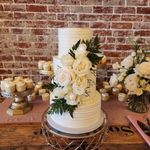 Brittany Daugherty - @brittsamazingcakes - Instagram