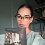 Brittany Dellinger - @_brittanysbookshelf - Instagram