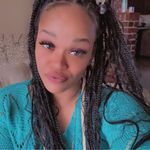 Brittney Edwards - @brittneybeechillin - Instagram