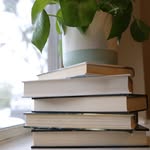 Brittney Glisson - @cozykittenbookstore - Instagram