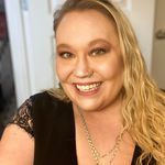 Brooke Applegate - @brookelyn_89 - Instagram