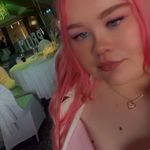 Brooke Armstrong - @brookearmstrong47 - Instagram