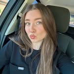 Brooke Bell | Licensed Aesthetician - @brooke.dewskinbar - Instagram