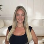 Brooke Morelli - @brookemorellirealtor - Instagram
