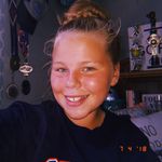 Brooke - @brooke_._.nester - Instagram