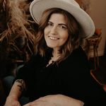 Brooke Bueng - @brooke_rootsonmainsalon - Instagram