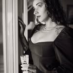 Brooklyn Lowery - @bee_jewel.d - Instagram