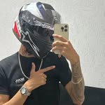 𝑪𝒐𝒎 𝒂𝒎𝒐𝒓 - @moments_bruce - Instagram