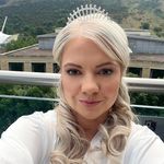 Julie Bruce-Sinclair - @juliebrucesinclair - Instagram