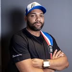 Bruno Pádua - @bruno.romano_pintor - Instagram