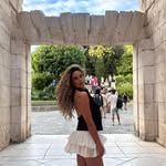 B - @bry.rosewh1te - Instagram