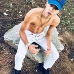 Bryan Drummondy - @bryandrummondy - Instagram