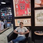 Bryan Jacinto - @nayrbluis - Instagram
