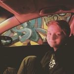 eli - @bry.er.rose - Instagram