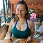 Caitlin Albritton - @allbrightinca - Instagram