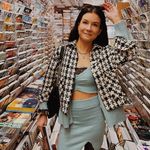 Caitlin Bright - @fashionablycait - Instagram