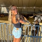 Caitlin Cook - @caitlinashleighcook - Instagram