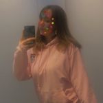 @caitlindowneysart - Instagram