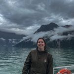 Caitlin Graves 🦈 - @caitlin_gravs - Instagram