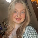 Caitlin - @caitlin_hartman - Instagram