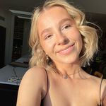 Caitlin Hool - @caitlinhool - Instagram