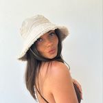 Caitlin Howarth - @caitlin.howarth00 - Instagram