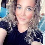 Caitlin Hook - @hookums - Instagram