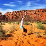 Caitlin Ingram - @amomandheryogamat - Instagram