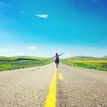 Caitlin Jay - @worldofawanderingwoman - Instagram