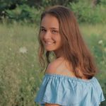 Caitlin Newell - @caitlincnewell - Instagram