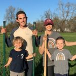 Caitlin and Paul Boulware - @picnictablefarm - Instagram