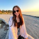 Caitlin Pineau - @caitlin.pineau - Instagram