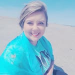 Caitlin Sledge - @cait_sledge - Instagram