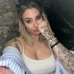 Caitlin Finch - @caitlinsolistra2 - Instagram